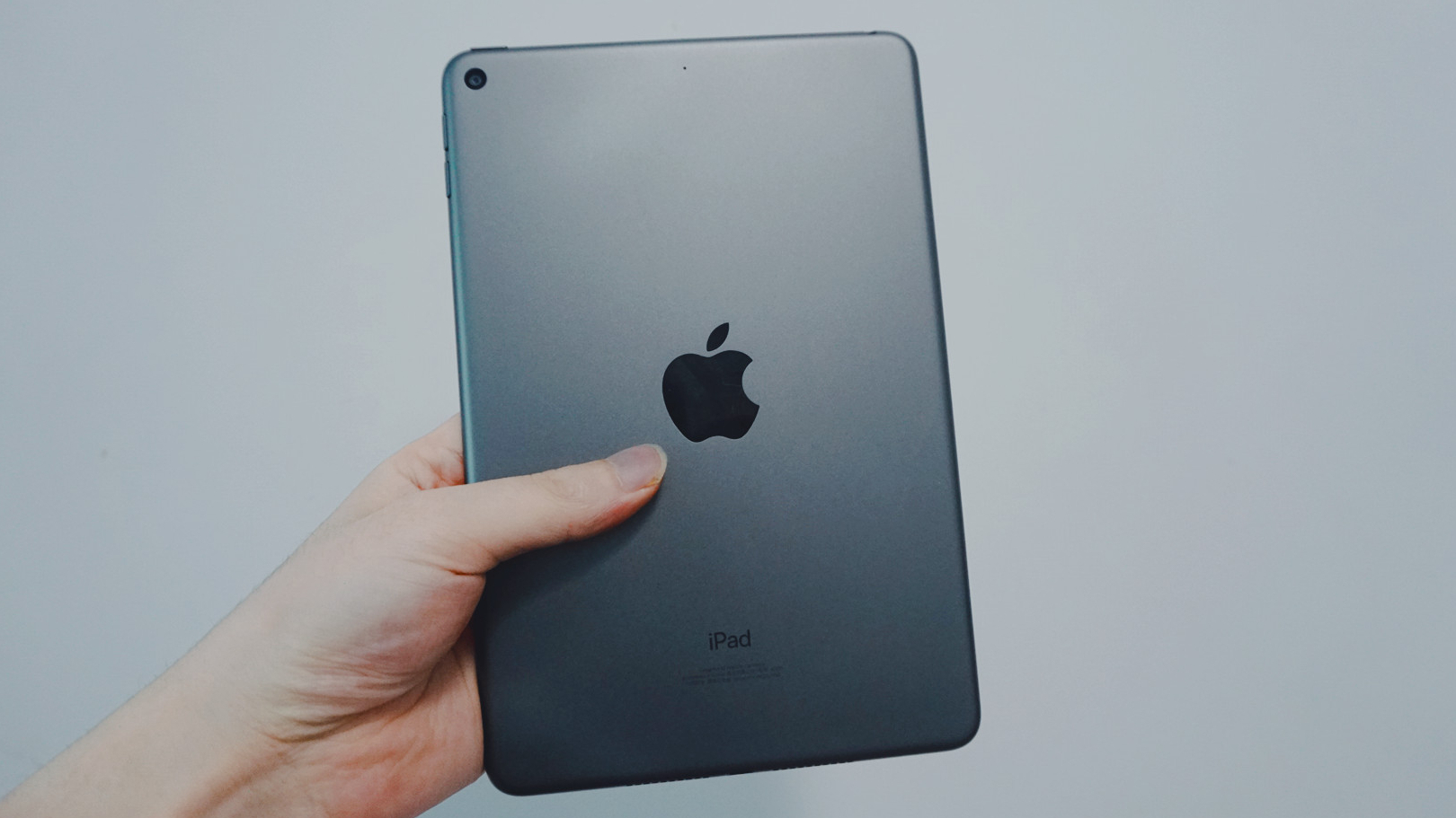 可能是性能最强的游戏机,iPad mini 5开箱上手
